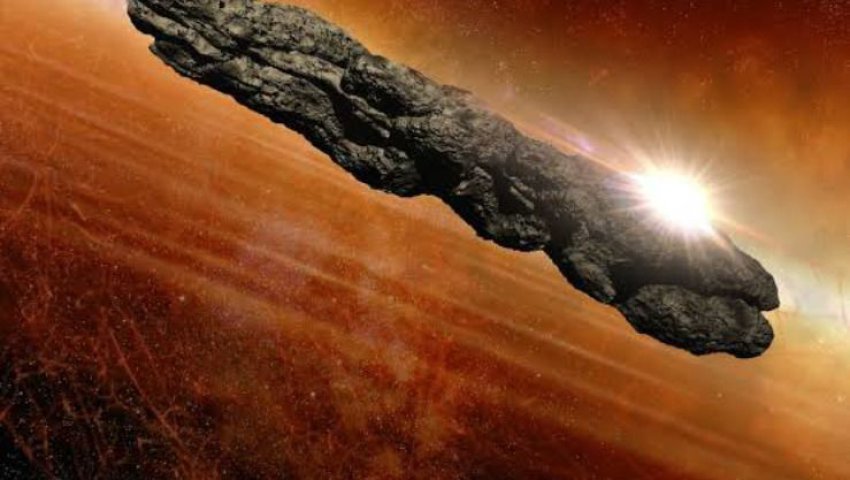 Oumuamua est-il "le premier signe d'une vie intelligente extraterrestre" ?