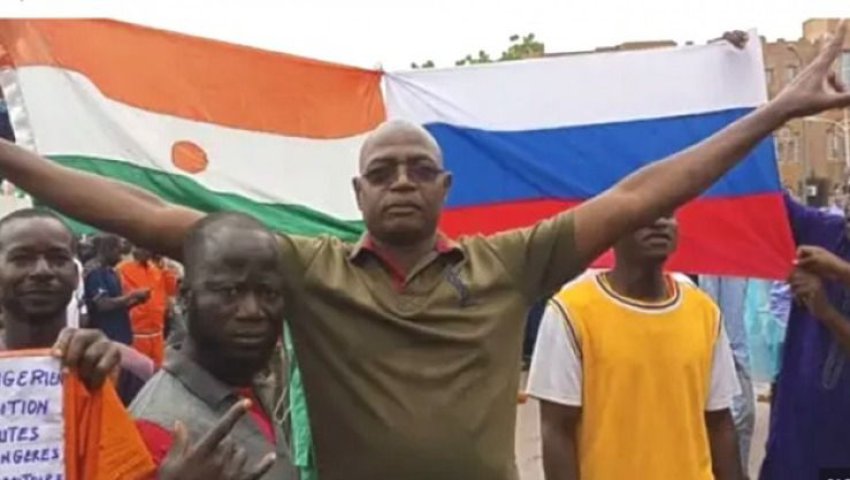 Manifestation de soutien aux militaires à Niamey